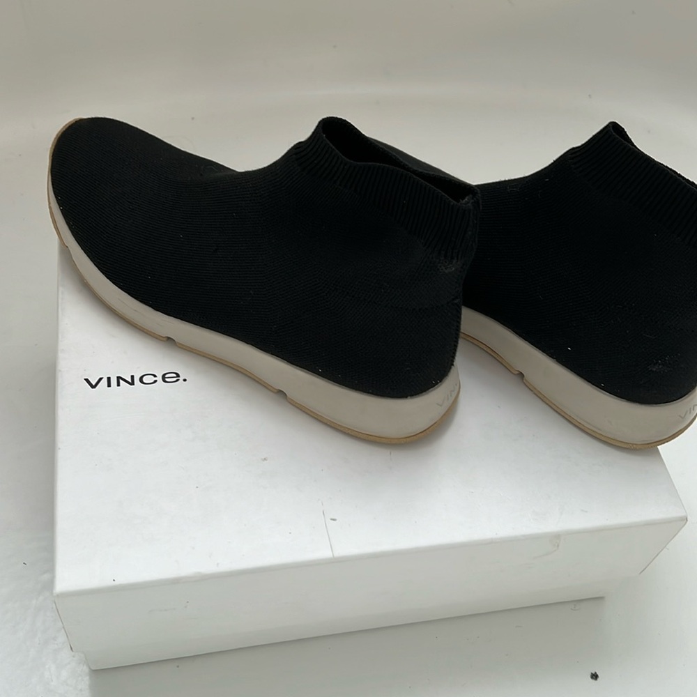 VINCE. Womens Black Stretch Tyra Round Toe Wedge Slip On Athletic Sneakers